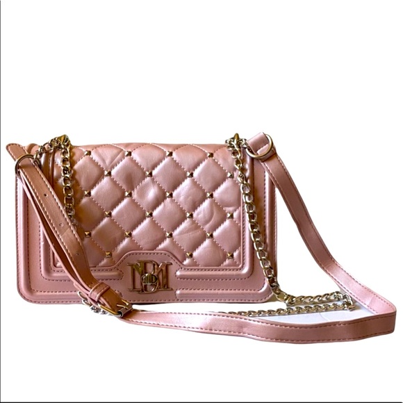 Badgley Mischka Handbags - Badgley Mischka metallic pink quilted crossbody